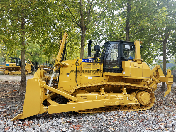 SEM SEM822D Bulldozer