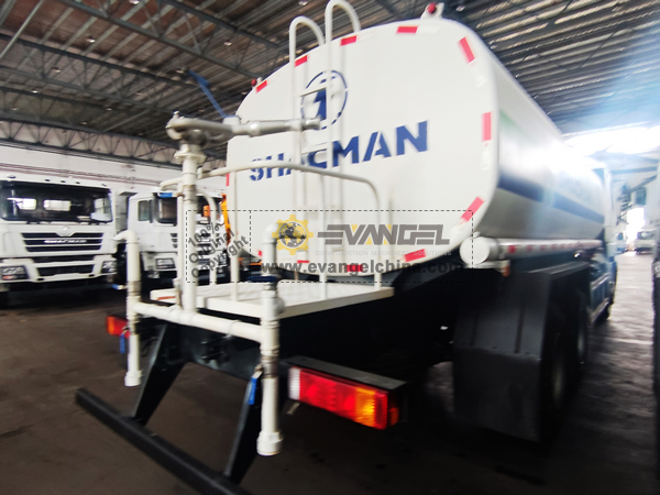 SHACMAN Water Truck