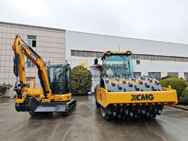 XCMG XS143 Road Roller