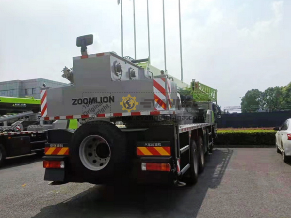 ZOOMLION Truck Crane ZTC251V451