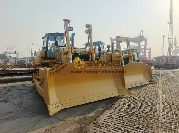 SEM SEM822D Bulldozer