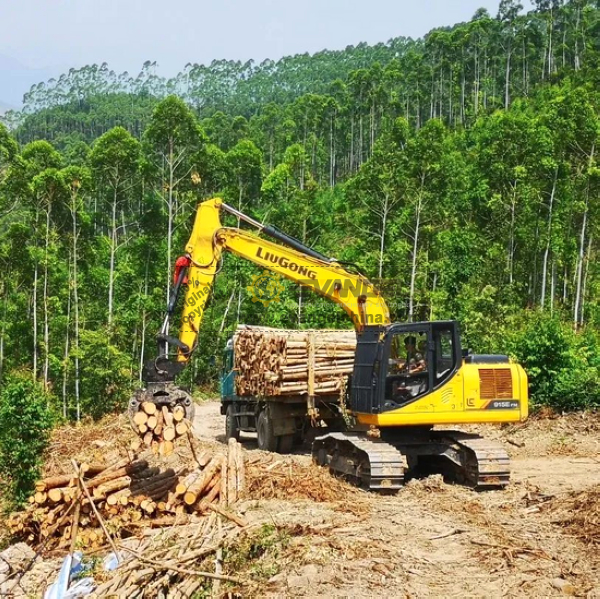 Delivery of 10 LIUGONG 9075F Forest Excavators for Group Procurement