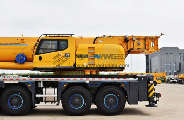 Mighty and Towering: XCMG XCA350L8, the Giant Crane