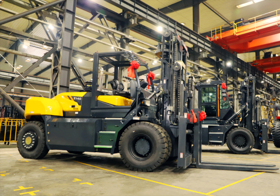 LIUGONG E Series 12-18T Heavy Duty Forklift Trucks Roll Off the Production Line