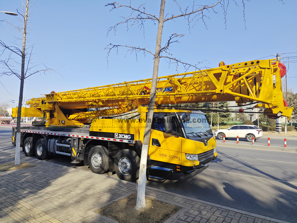 XCMG QY50KD Truck Crane